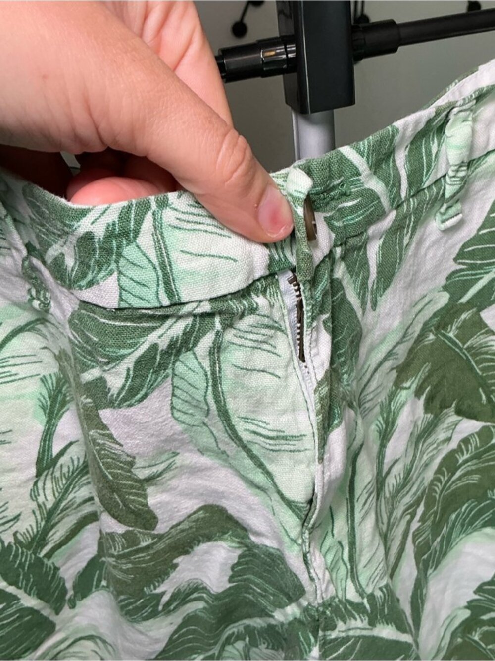 Tropical Palm Leaf Linen Blend Shorts - Picture 3 of 7